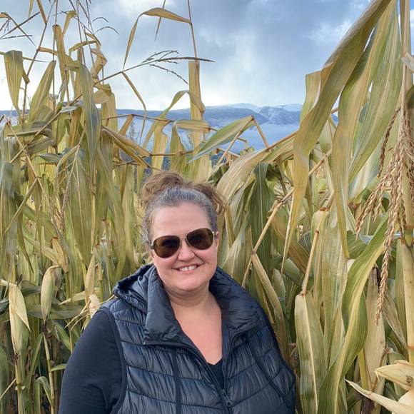 Meet your Posher, Michelle - Picture 1 of 1